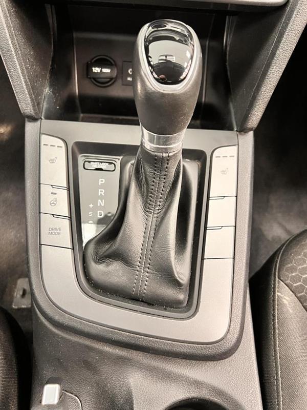 hyundai Elantra 2020 - 18
