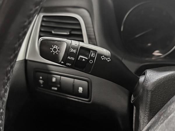 hyundai Berline Genesis 2015 - 17