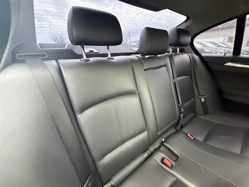 bmw 5 Series 2013 - 32