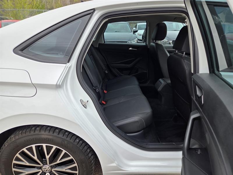 volkswagen Jetta 2021 - 17