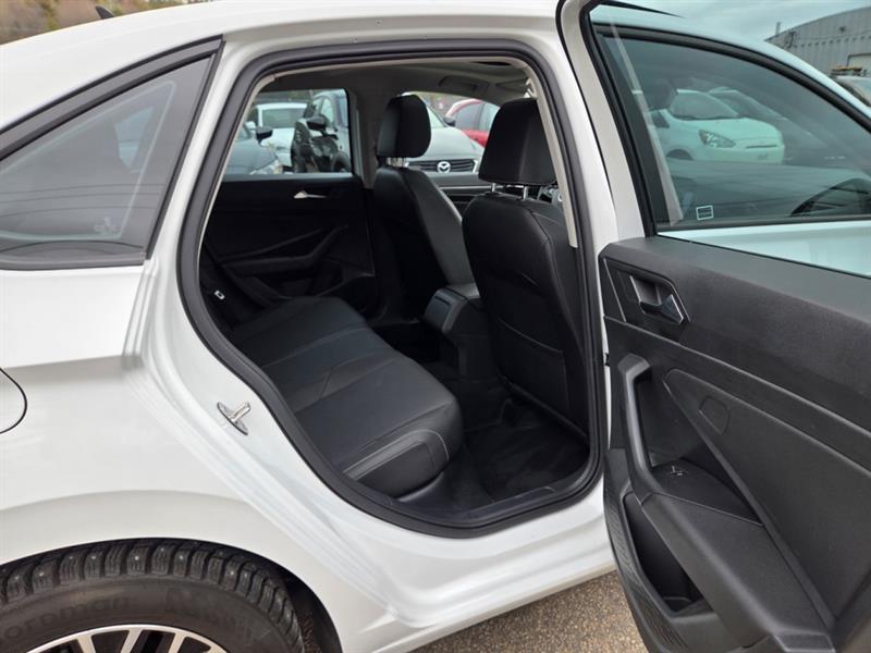 volkswagen Jetta 2021 - 18
