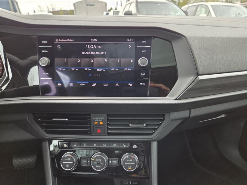 volkswagen Jetta 2021 - 28