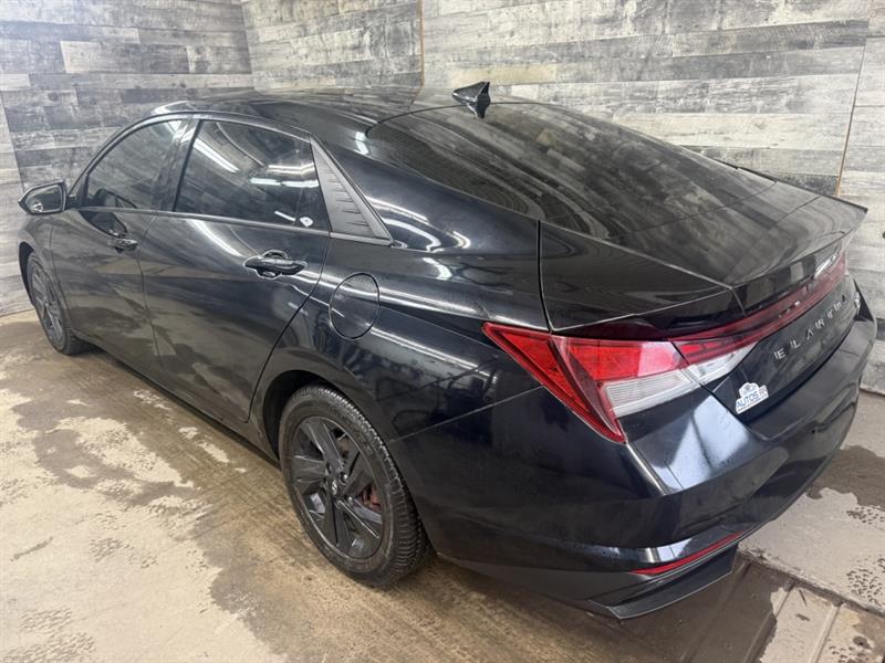 hyundai Elantra hybride 2022 - 12