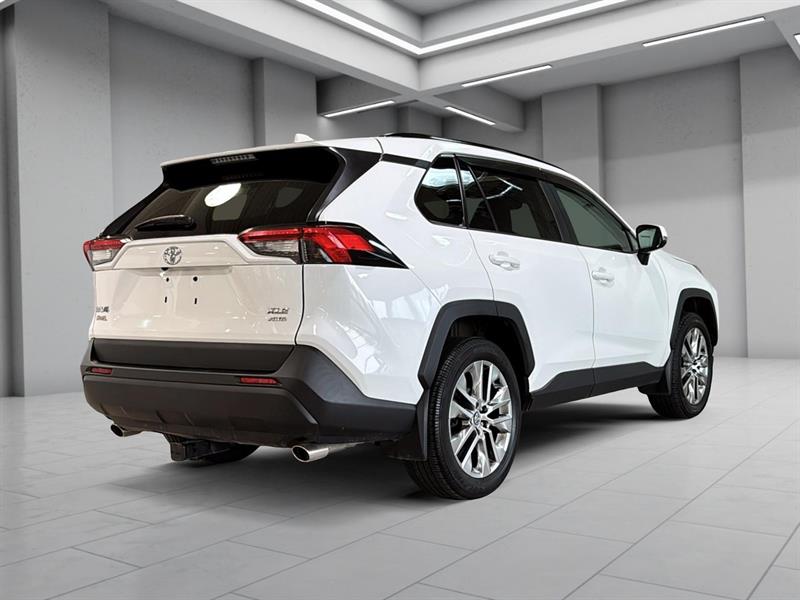 toyota RAV4 2021 - 16