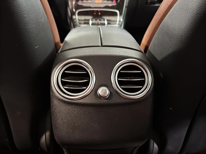 mercedes-benz GLC 2017 - 38
