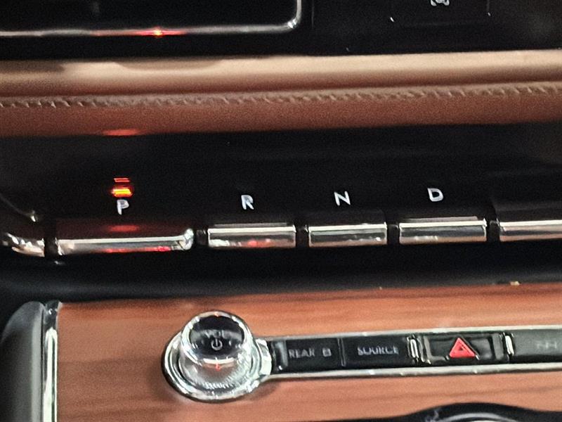 lincoln Aviator 2023 - 25