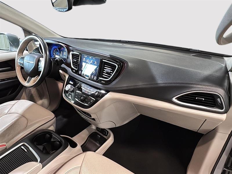 chrysler Pacifica 2019 - 17
