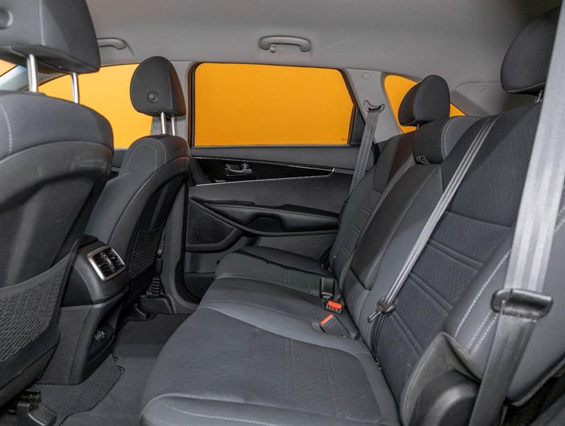 kia Sorento 2020 - 25
