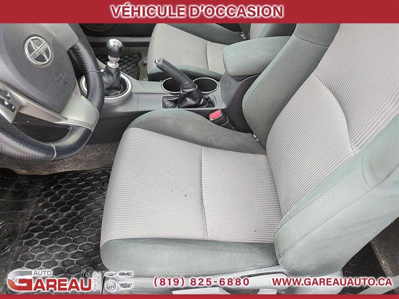 scion tC 2015 - 10