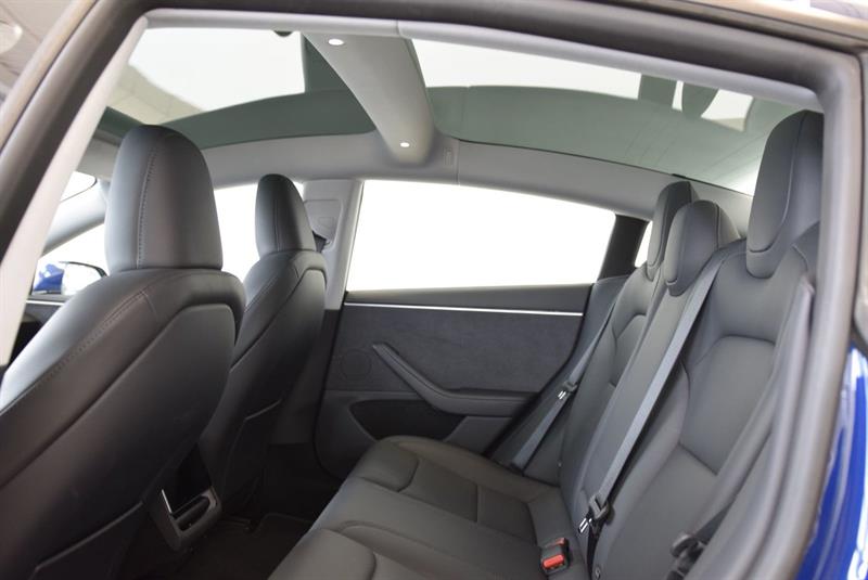 tesla Model 3 2025 - 21