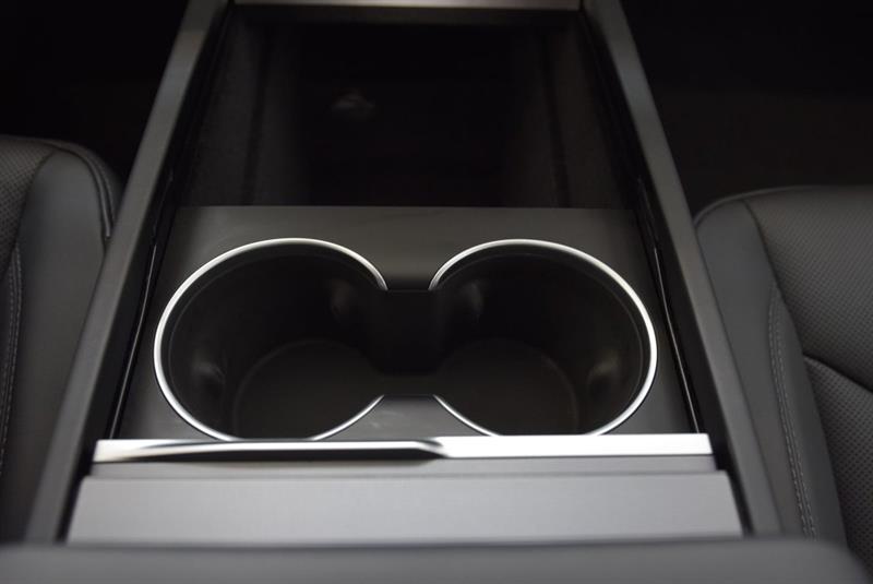 tesla Model 3 2025 - 28