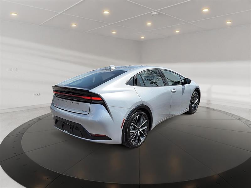 toyota Prius 2025 - 6