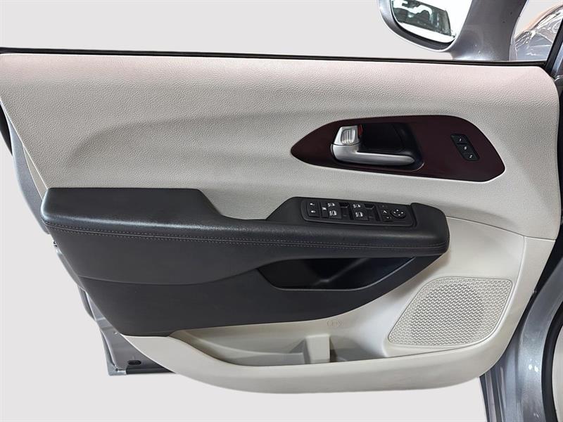 chrysler Pacifica 2019 - 18