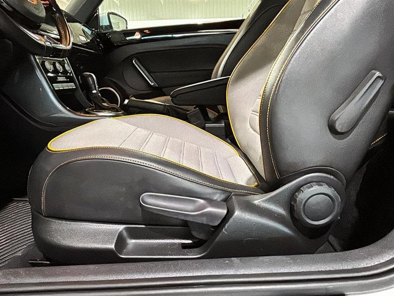 volkswagen Beetle Convertible 2017 - 23