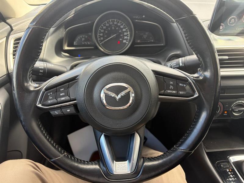 mazda Mazda3 2017 - 23