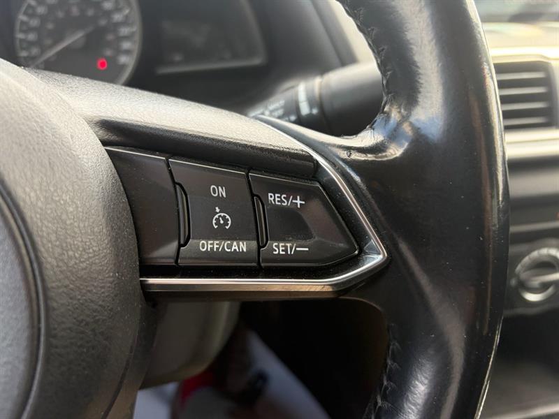 mazda Mazda3 2017 - 24