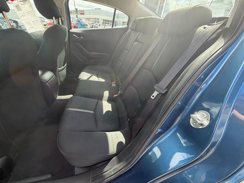 mazda Mazda3 2017 - 32