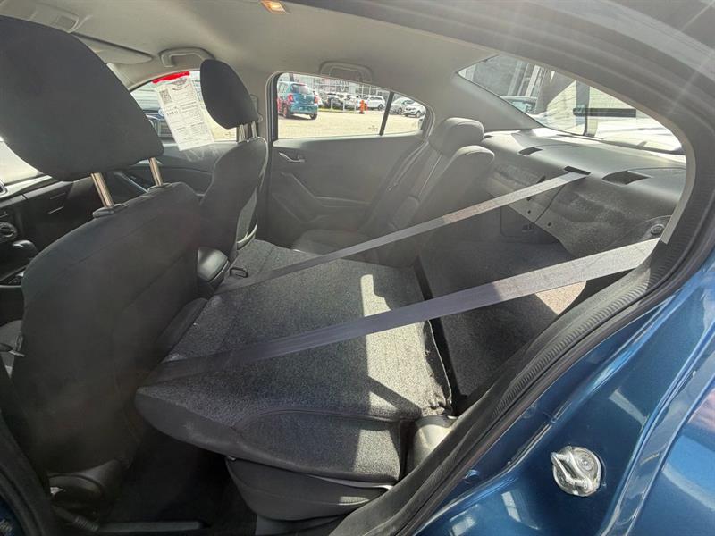 mazda Mazda3 2017 - 34
