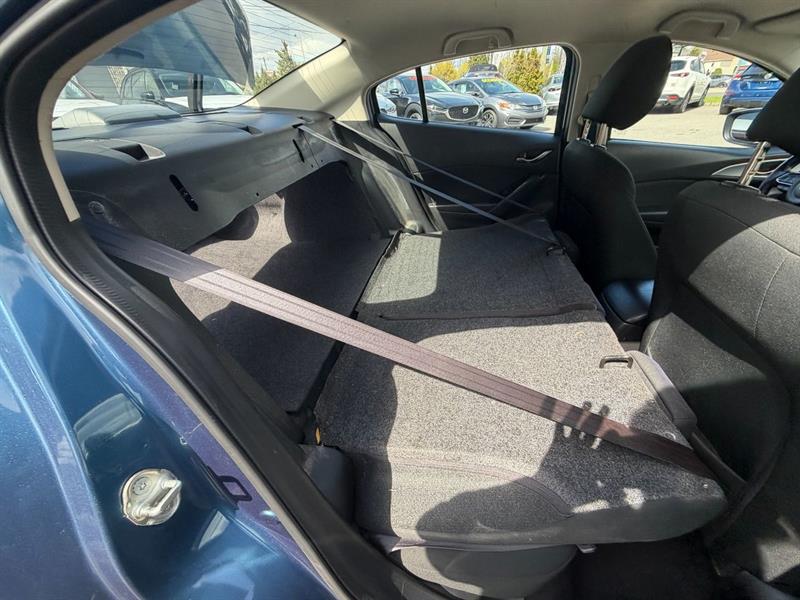 mazda Mazda3 2017 - 35