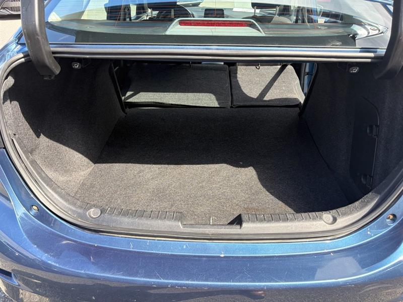 mazda Mazda3 2017 - 36