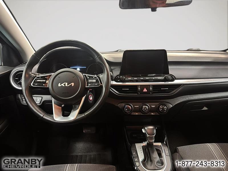 kia Forte 2023 - 13