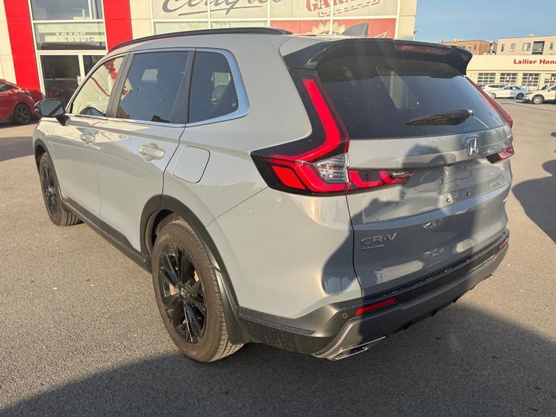 2025 Honda CR-V - Image 4