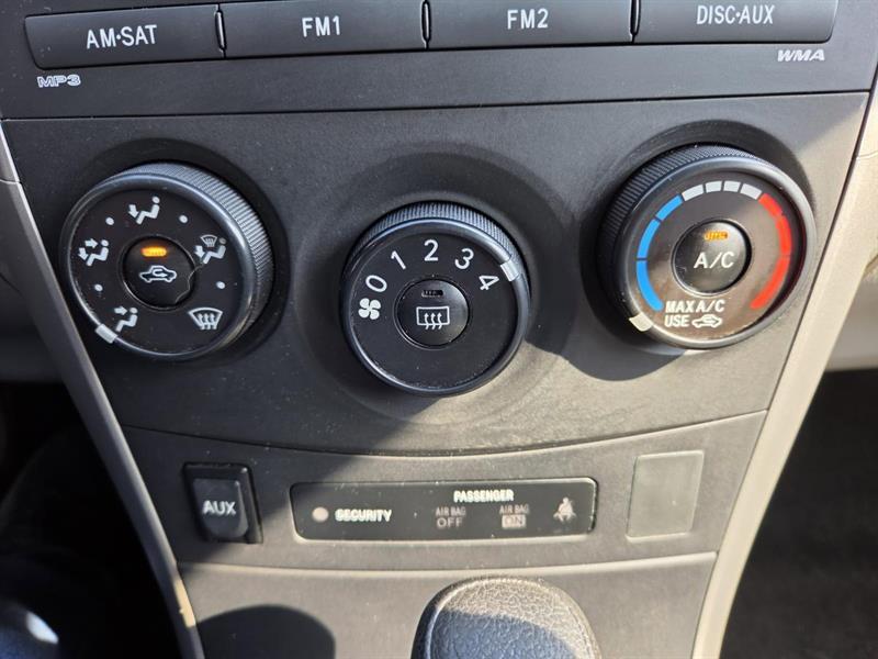 2010 Toyota Corolla - Image 17