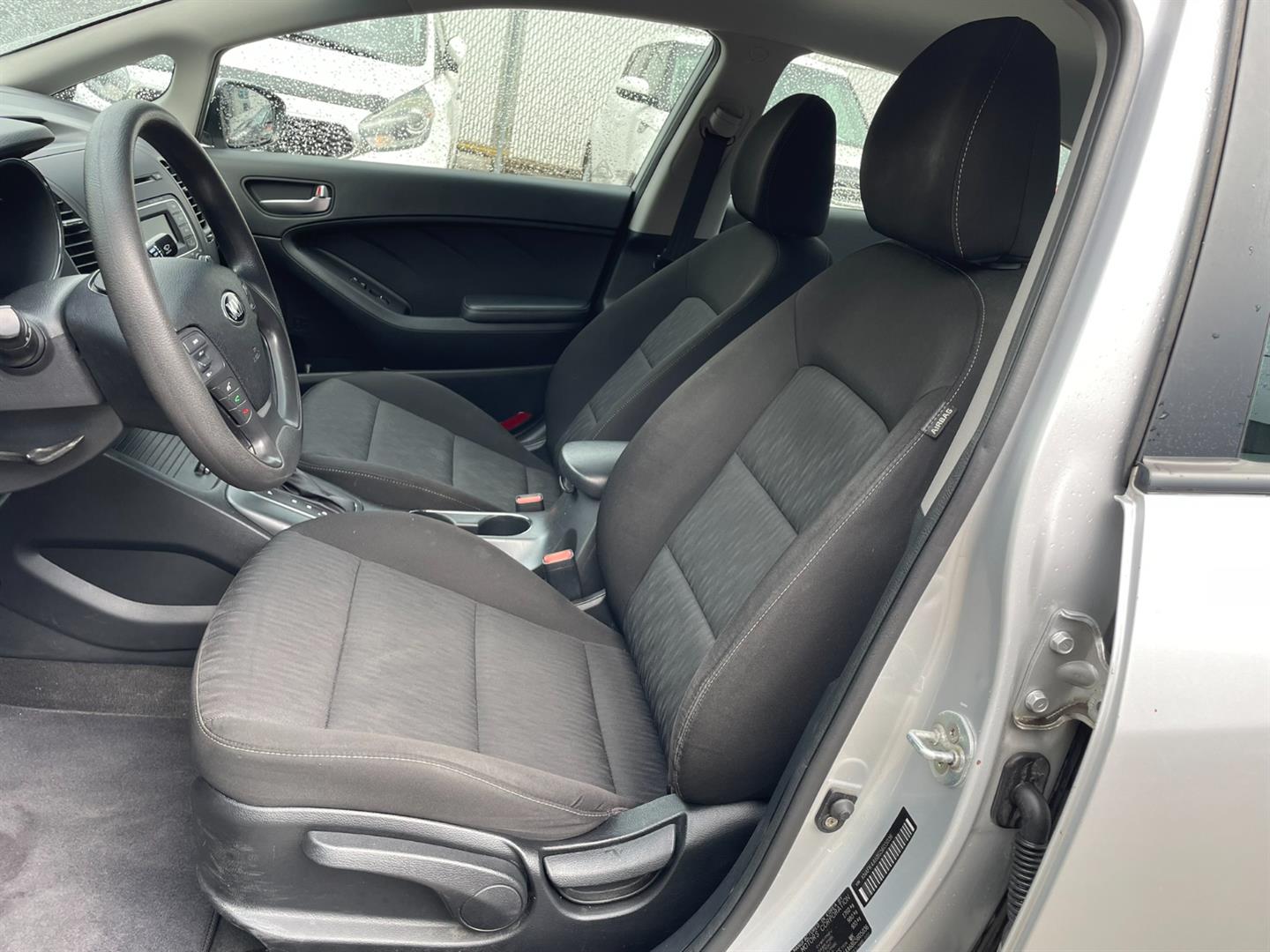 kia Forte 2016 - 11