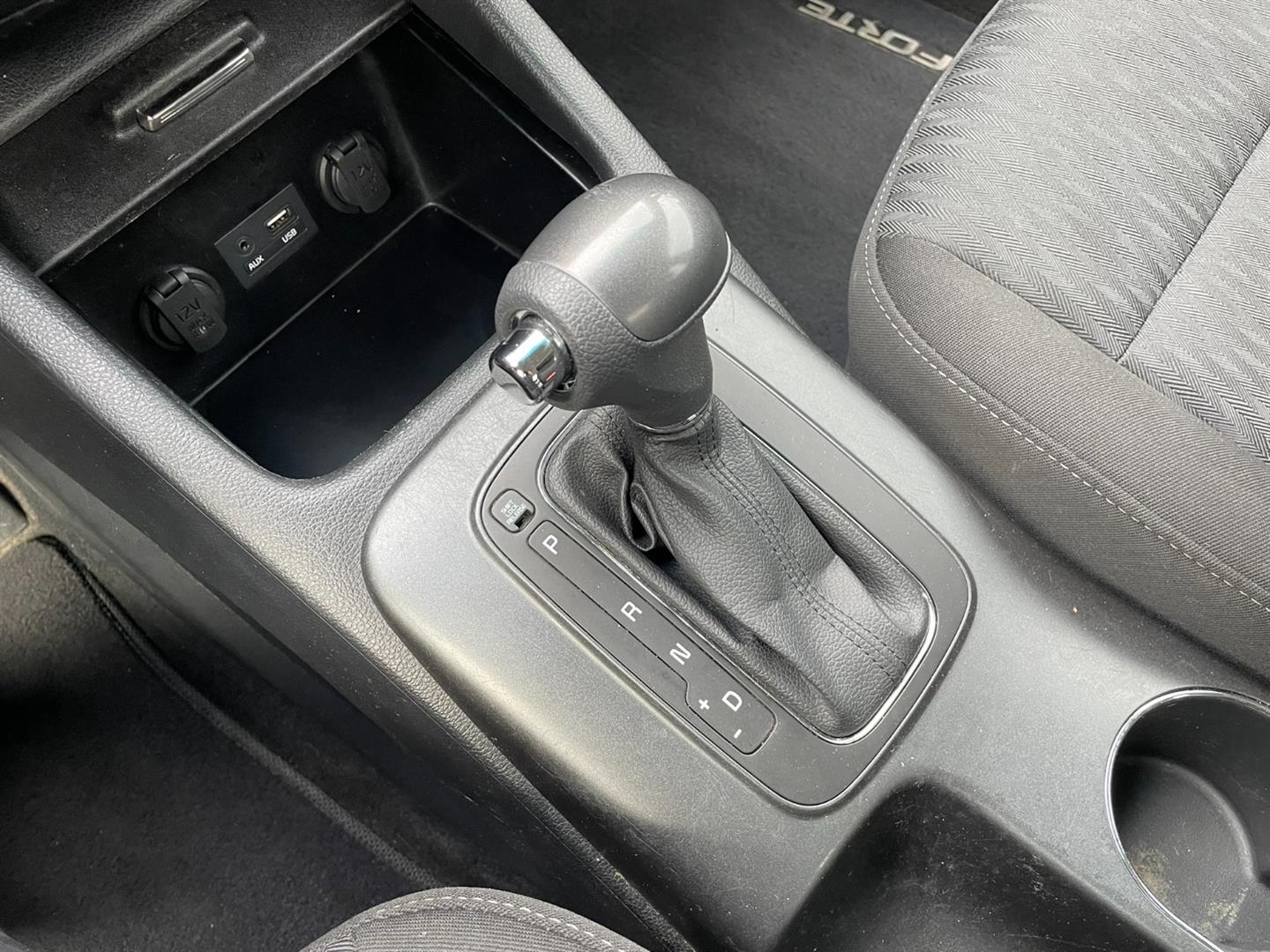 kia Forte 2016 - 13