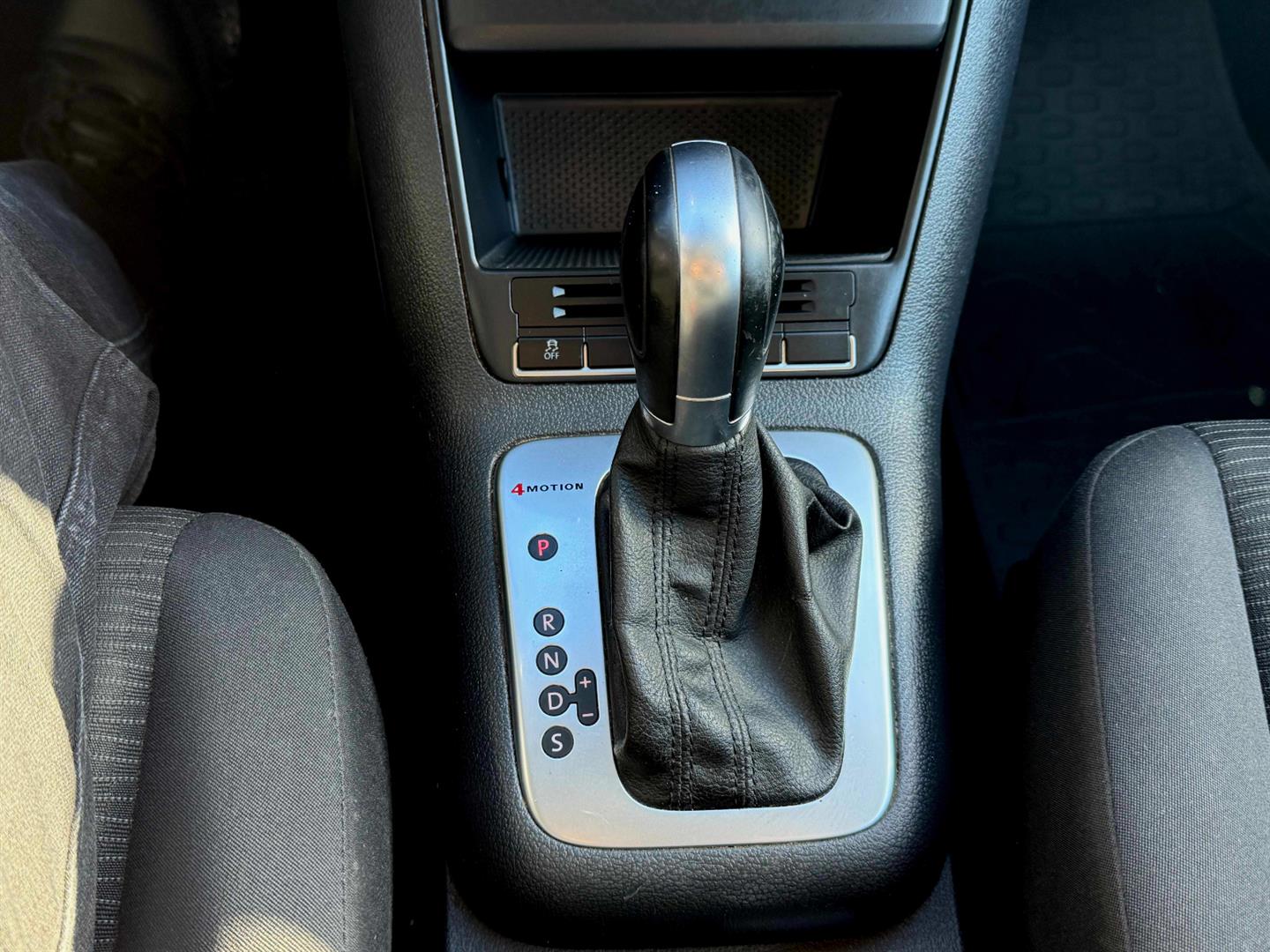 volkswagen Tiguan 2015 - 21