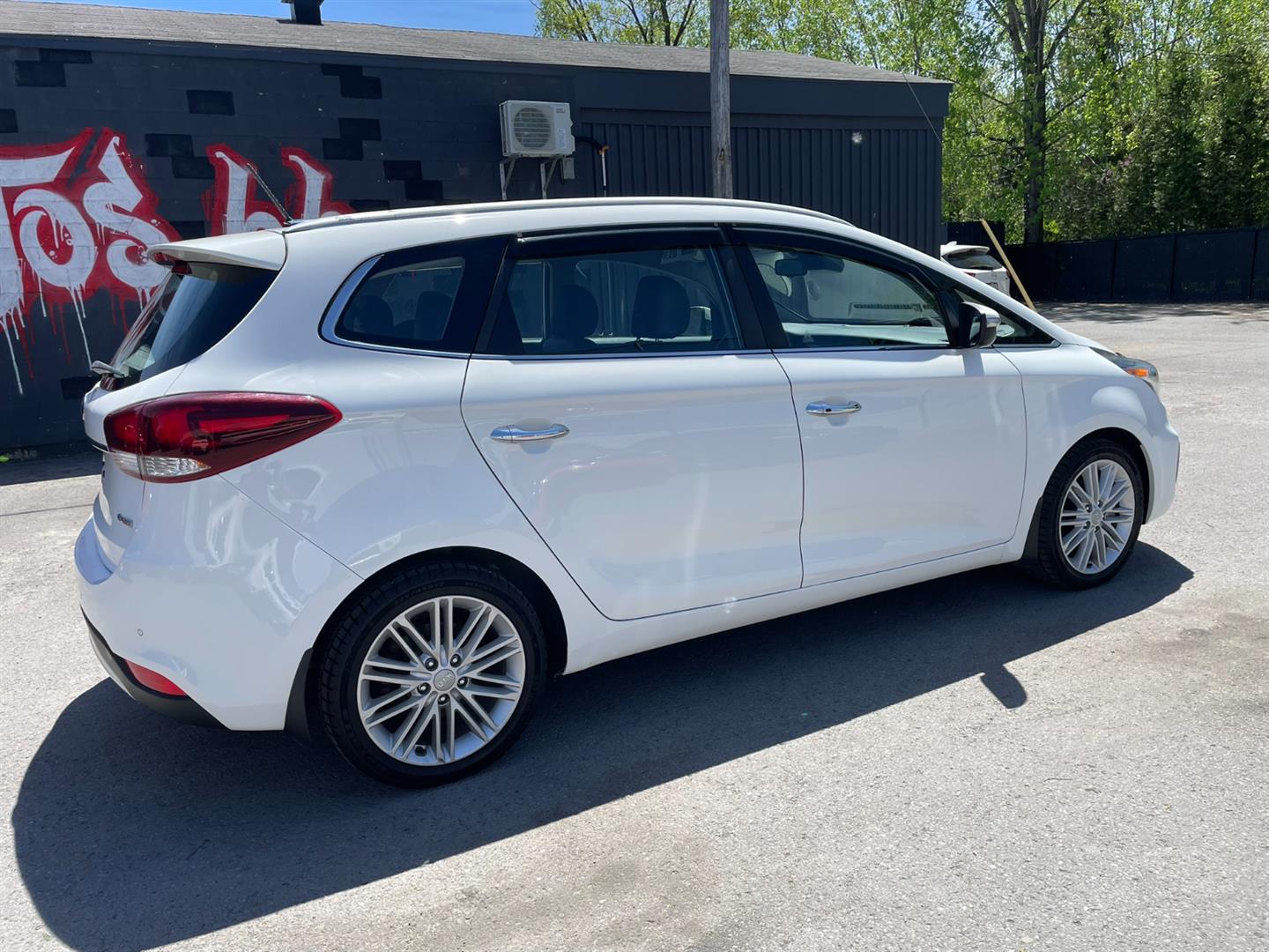 kia Rondo 2017 - 2