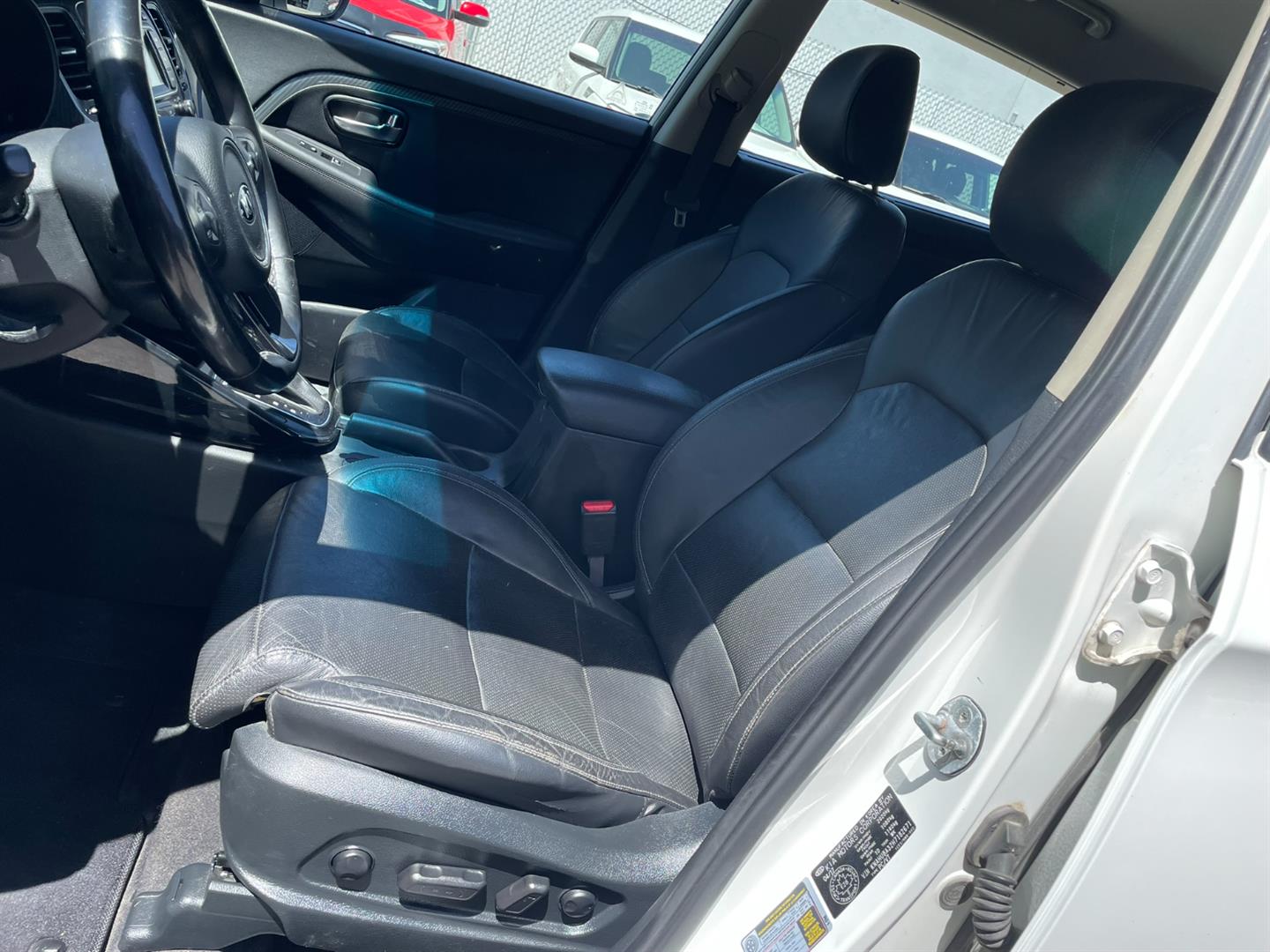 kia Rondo 2017 - 11