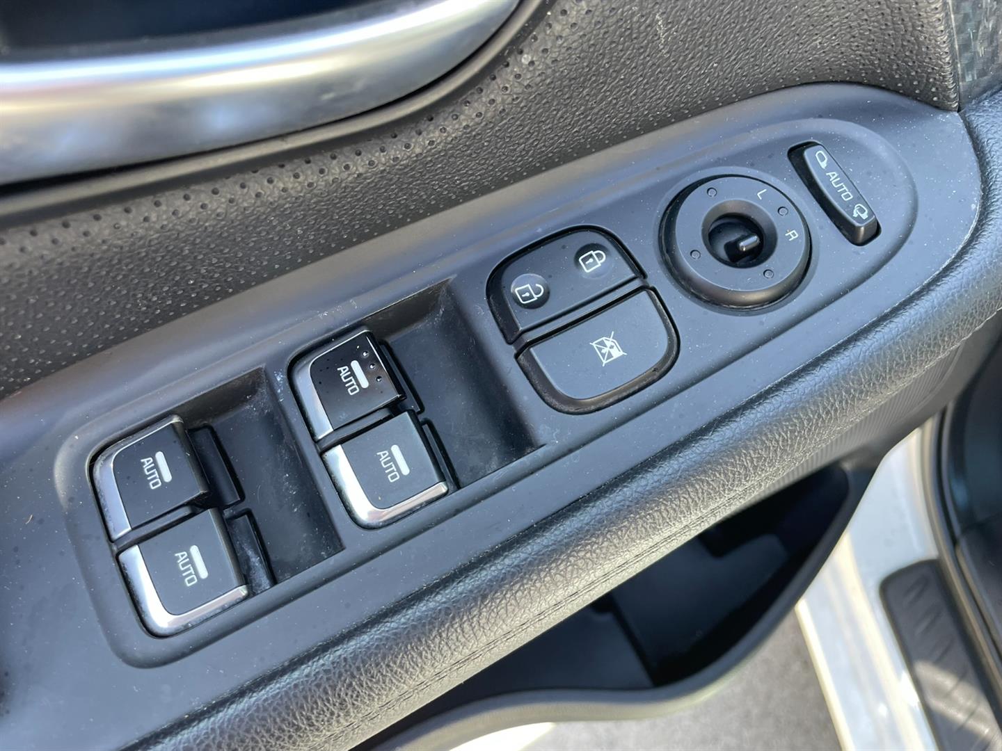 kia Rondo 2017 - 12