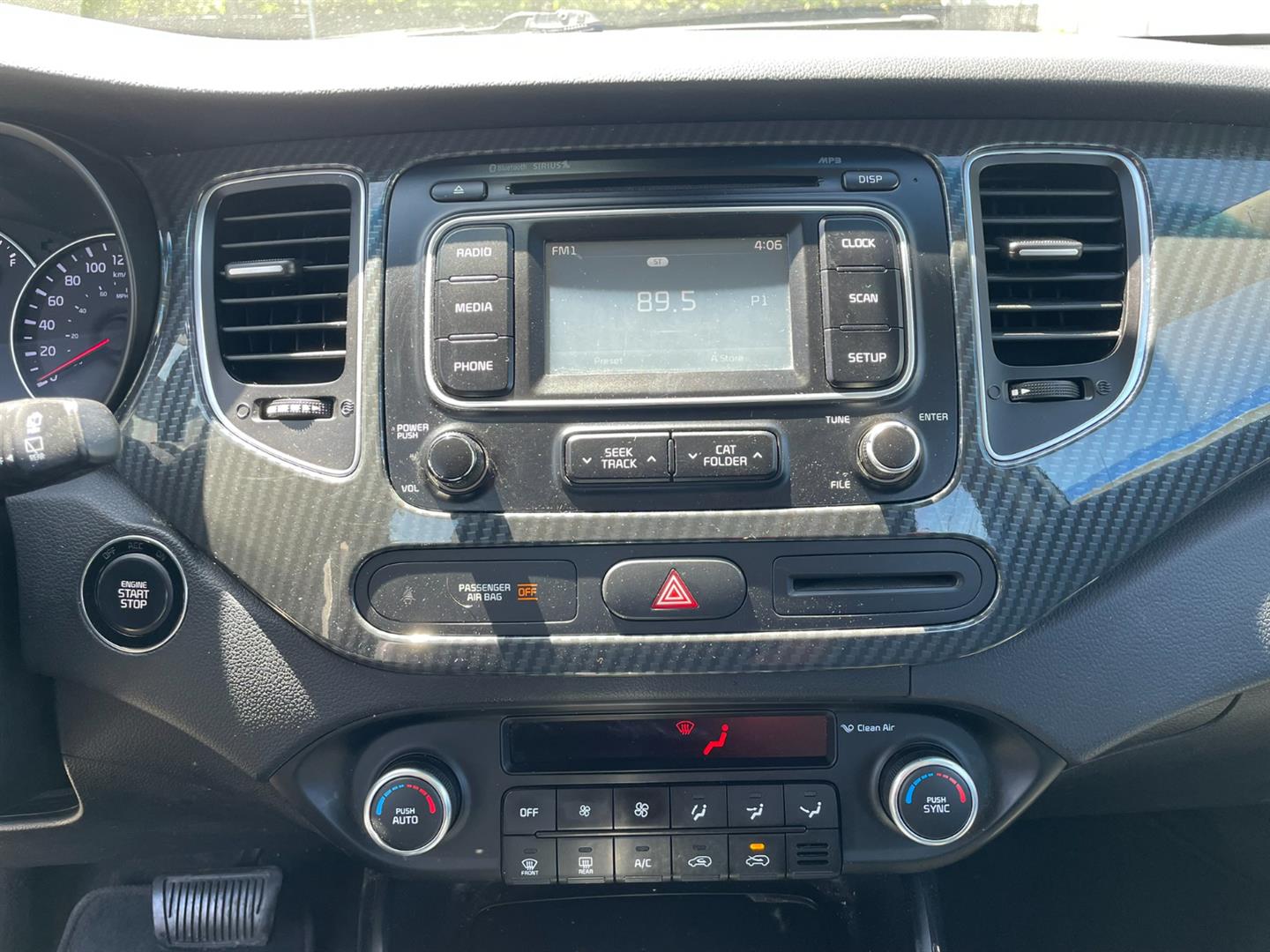 kia Rondo 2017 - 14