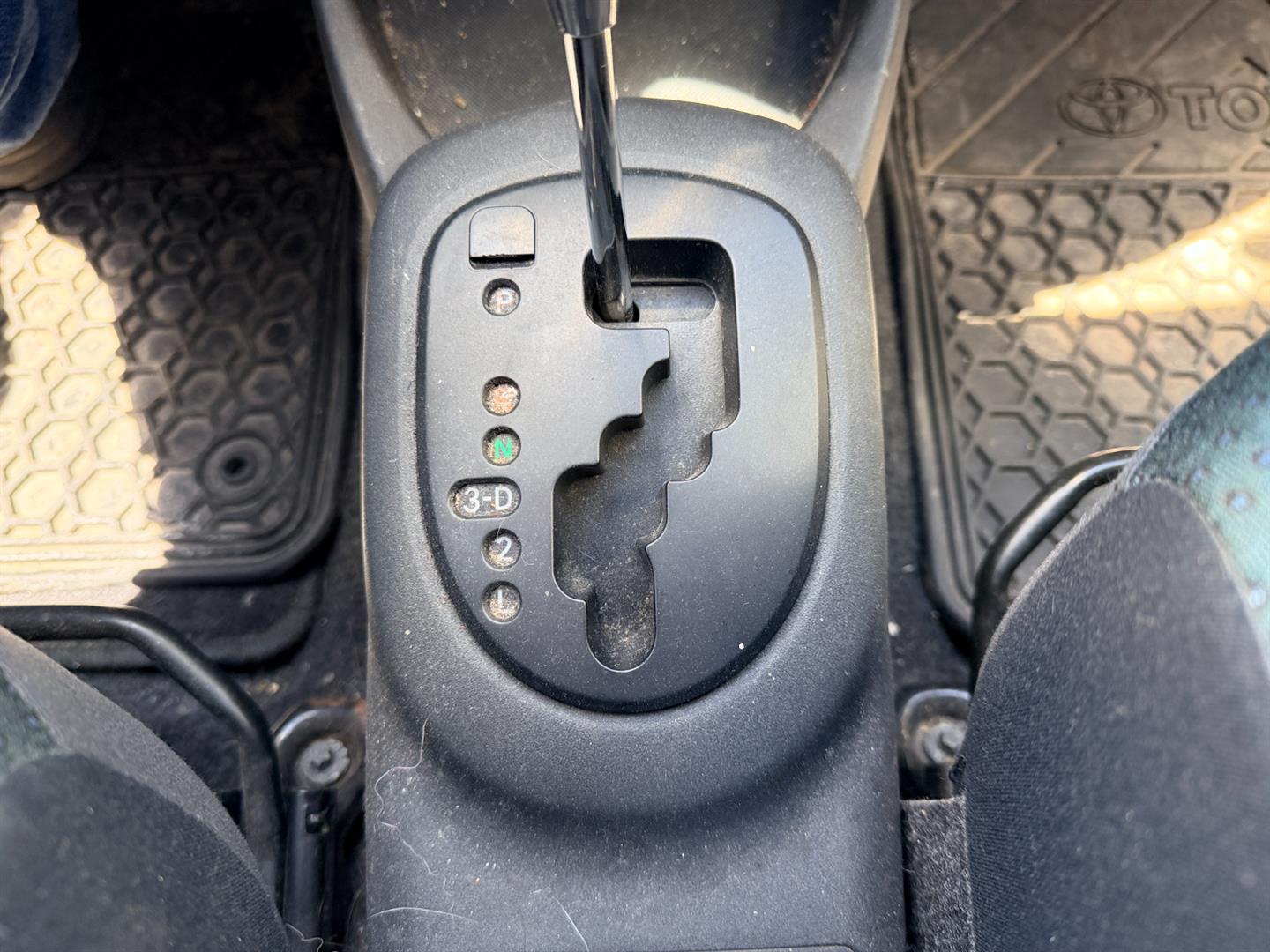 toyota Yaris 2008 - 9