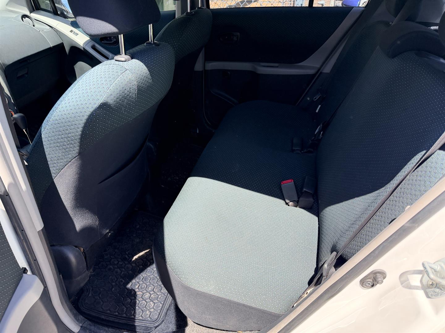 toyota Yaris 2008 - 12