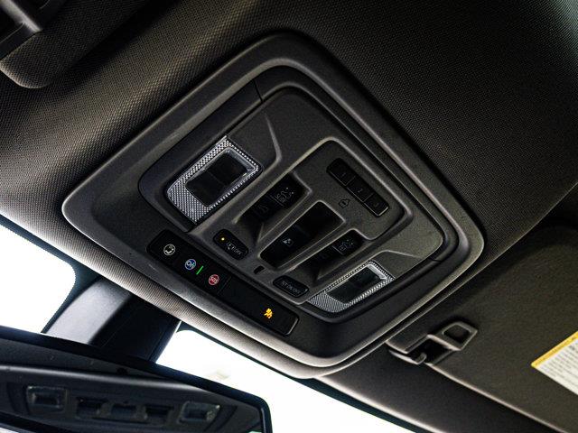 chevrolet Silverado 1500 2021 - 30