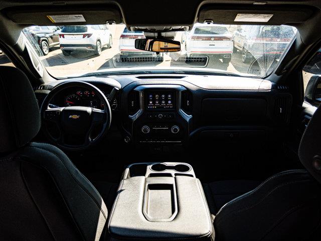 chevrolet Silverado 1500 2024 - 30