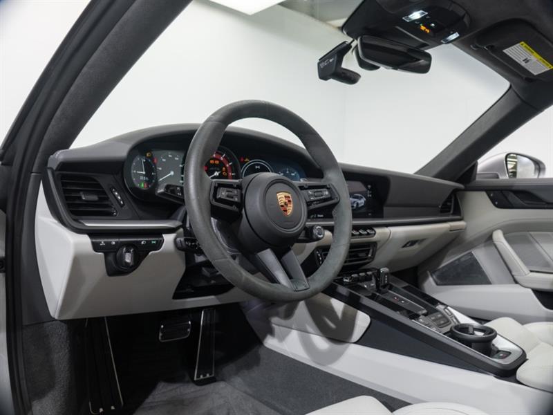 porsche 911 2024 - 26