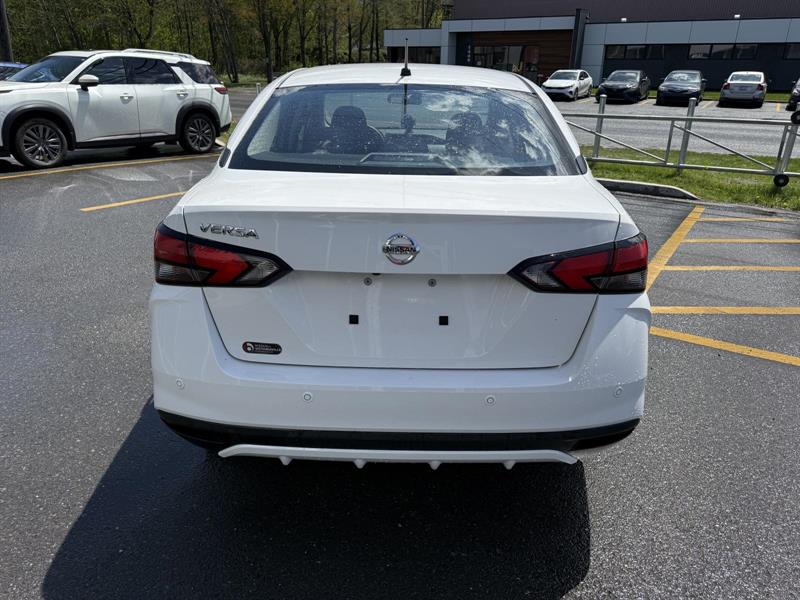 nissan Versa 2021 - 7