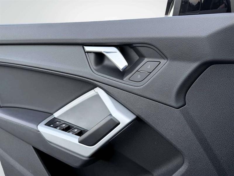 audi Q3 2021 - 18
