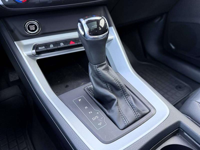 audi Q3 2021 - 26