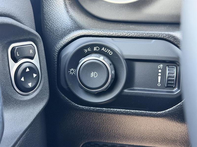 jeep Wrangler 2023 - 31