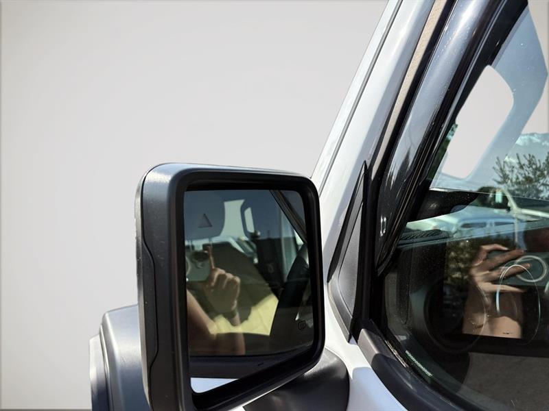 jeep Wrangler 2023 - 13