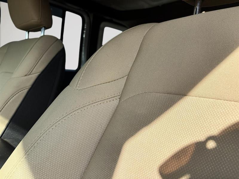 jeep Wrangler 2023 - 28