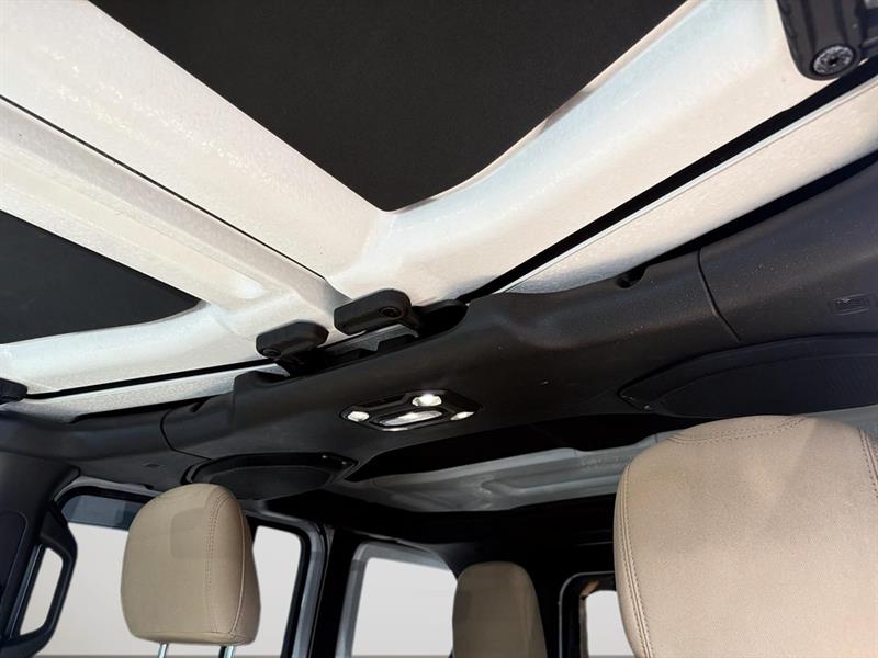 jeep Wrangler 2023 - 29
