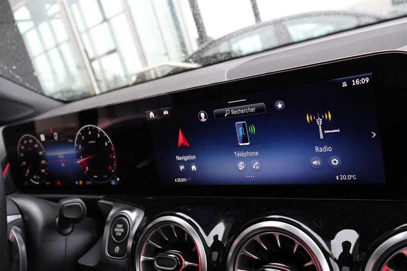 mercedes-benz GLB 2025 - 21