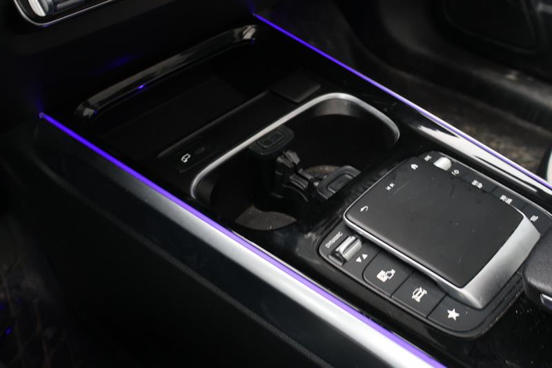 mercedes-benz GLB-Class 2022 - 25