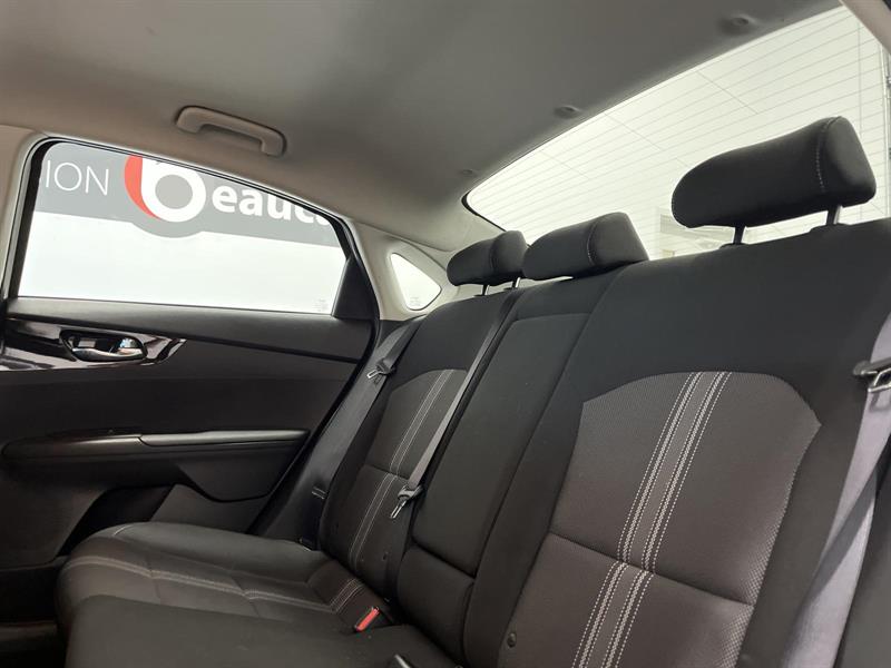 kia Forte 2023 - 10