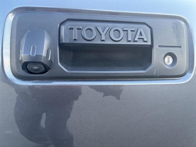 toyota Tacoma 2023 - 14